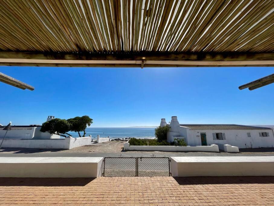 Dertien Paternoster Exterior foto