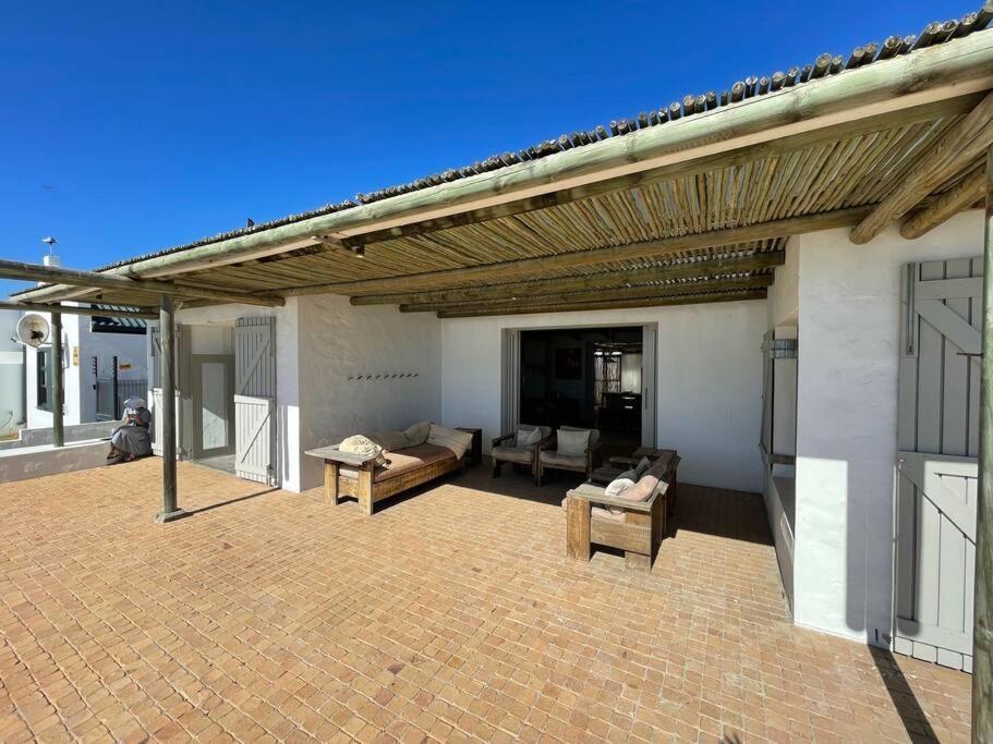 Dertien Paternoster Exterior foto